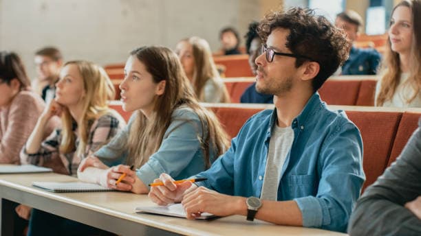 Aménagemements dans les établissements d'enseignement supérieur