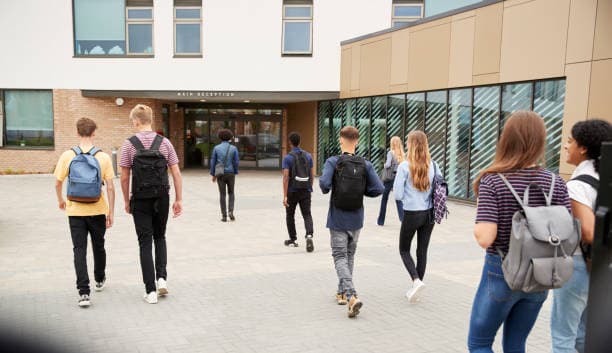 Aménagements de scolarité pré-BAC pour les SHN